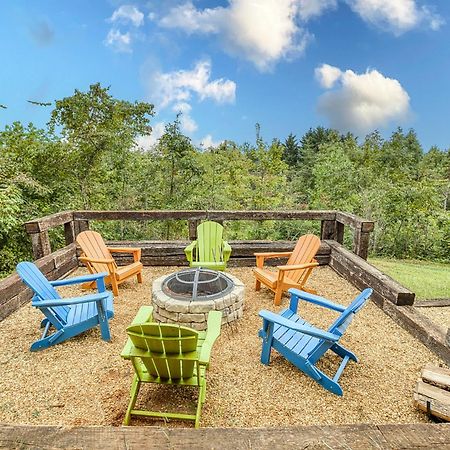 Sky High Lodge By Bk Stays. Large Cabin. Amazing Views. Game Room. Jacuzzi. Six Bedrooms. Sleeps 12 Блу Ридж Екстериор снимка