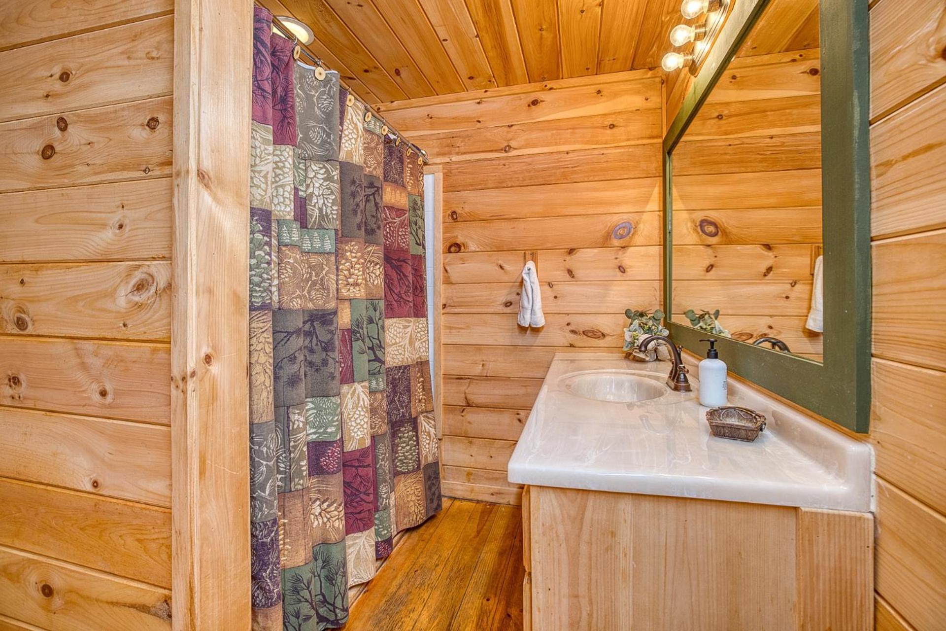 Sky High Lodge By Bk Stays. Large Cabin. Amazing Views. Game Room. Jacuzzi. Six Bedrooms. Sleeps 12 Блу Ридж Екстериор снимка