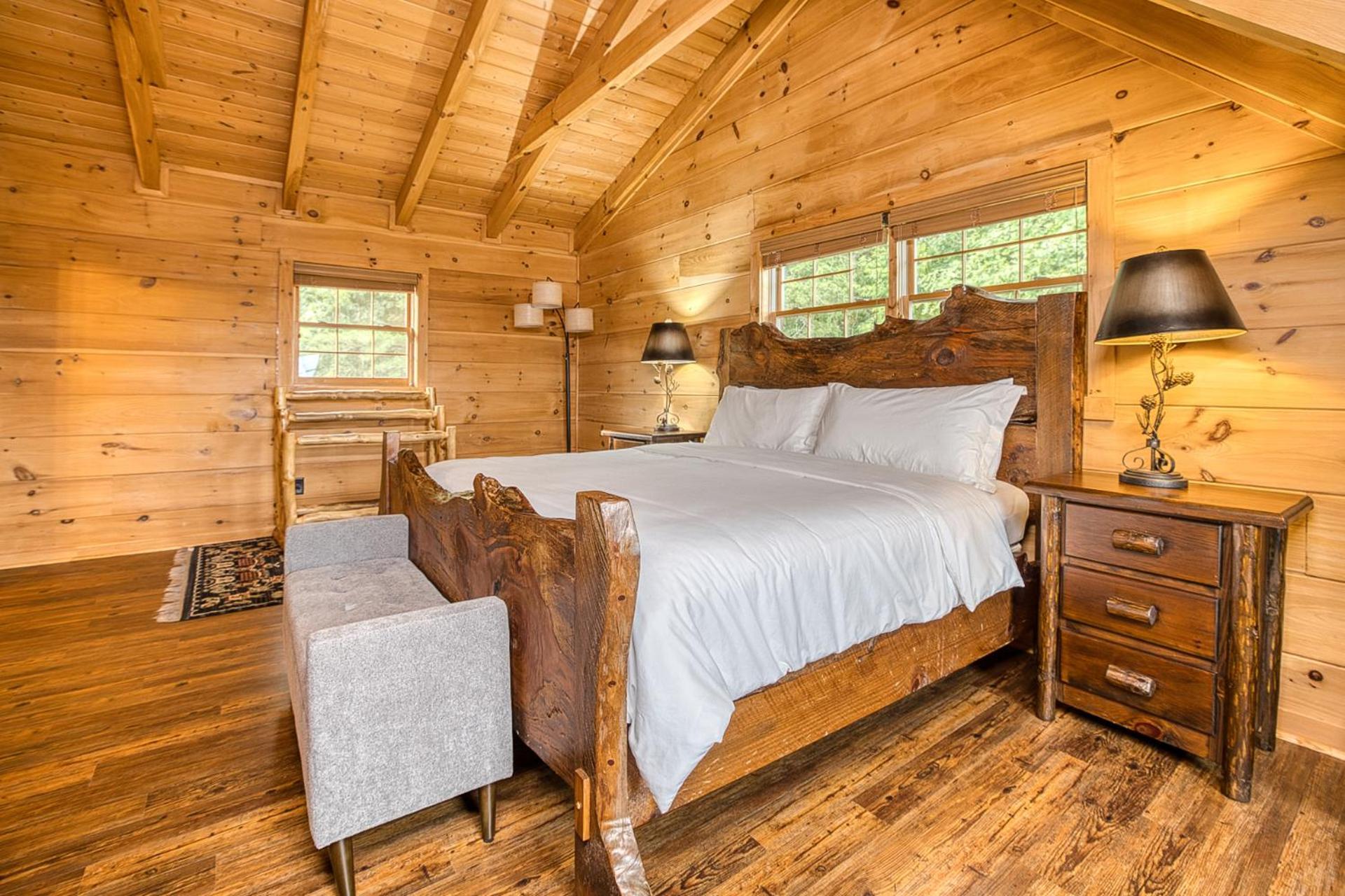 Sky High Lodge By Bk Stays. Large Cabin. Amazing Views. Game Room. Jacuzzi. Six Bedrooms. Sleeps 12 Блу Ридж Екстериор снимка