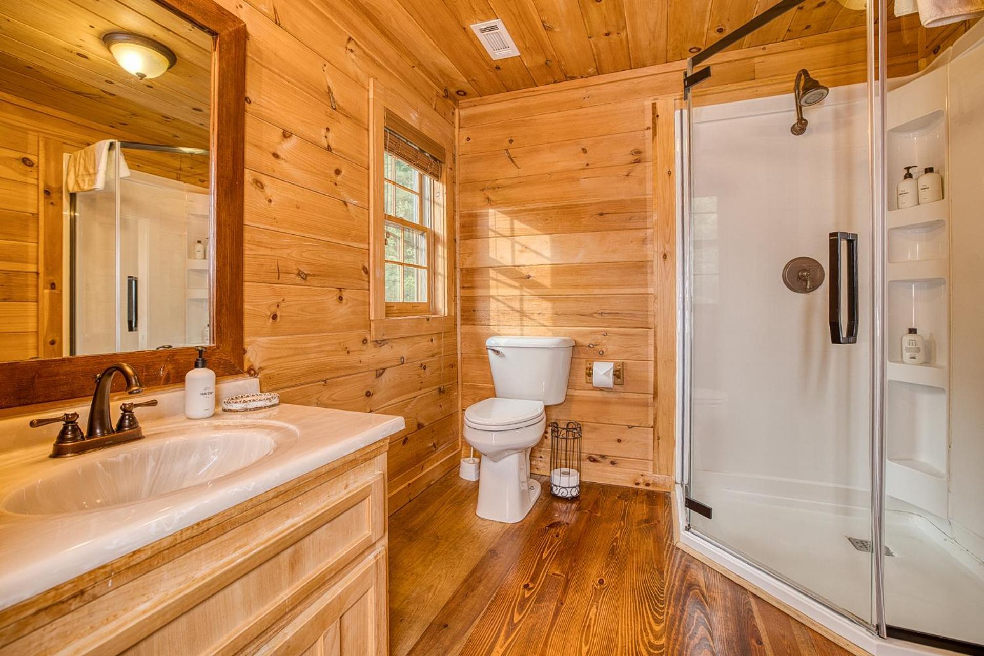 Sky High Lodge By Bk Stays. Large Cabin. Amazing Views. Game Room. Jacuzzi. Six Bedrooms. Sleeps 12 Блу Ридж Екстериор снимка